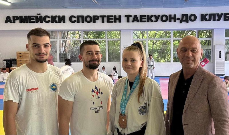 Лили Митрева се завърна с медал от световното по таекуон-до ITF