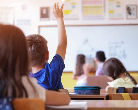 Обявиха кога ще са ученическите ваканции през новата учебна година