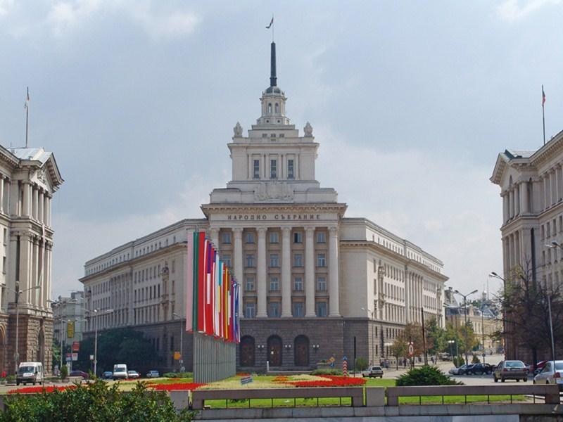 ИТН: ГЕРБ, ПП-ДБ и БСП се върнаха у дома, в централата на БКП