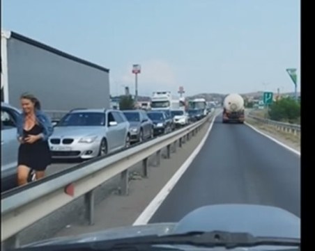 Киметрични опашки за влизане от България в Гърция през ГКПП Кулата