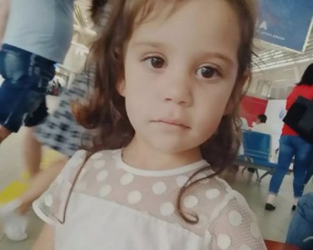 Успешно мина операцията на малката Анелиа! Нужни са още средства