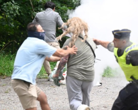 Арестуваха двама в Швеция, запалили Корана при демонстрация