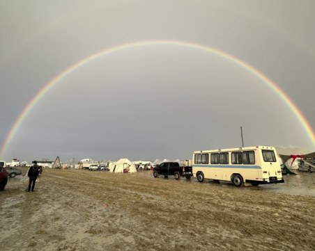 Наводнения в пустинята – 70 000 блокирани на концерт в Невада