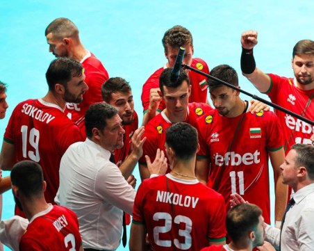 България се класира на 1/8-финал на Евроволей