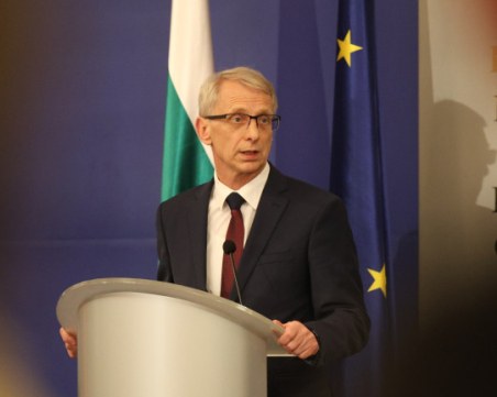 Денков: Трябва да търсим такива мерки, от които нарушителите на пътя да ги заболи