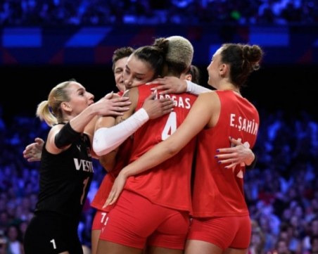 Турция за първи път е европейски шампион по волейбол за жени