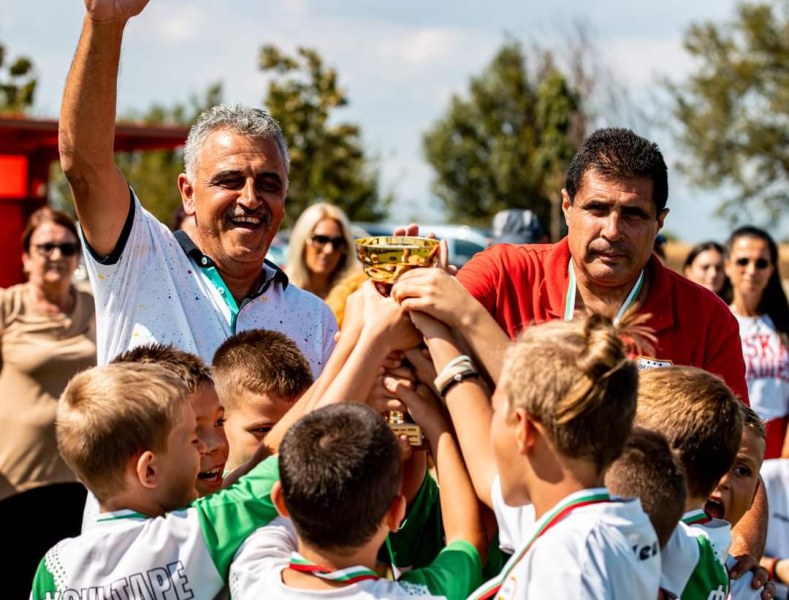 Детски футболен турнир за деца, родени през 2014, 2015 и