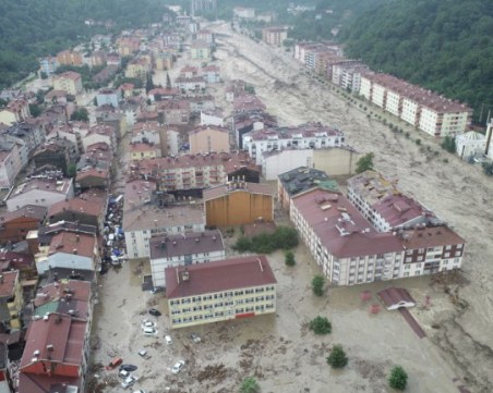Наводнения в Турция, има загинали