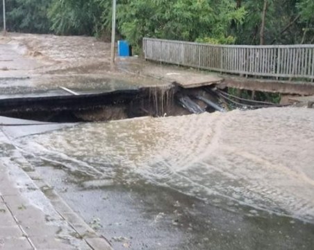 Районният съдия на Царево Мария Москова и дъщеря ѝ са сред изчезналите в потопа