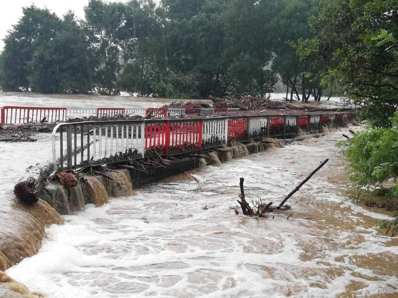 Продължава издирването на тримата изчезнали след водното бедствие в Царево.