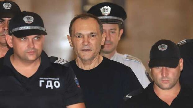 Съдът пусна Васил Божков под домашен арест