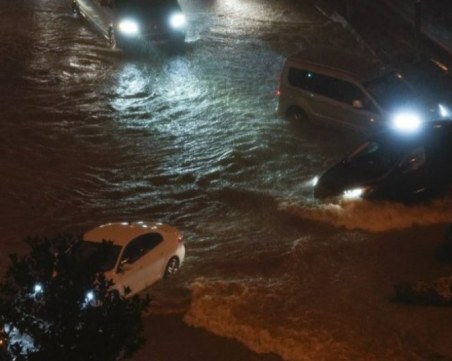 Воден ад и в Турция: Наводненията взеха жертви, има изчезнали