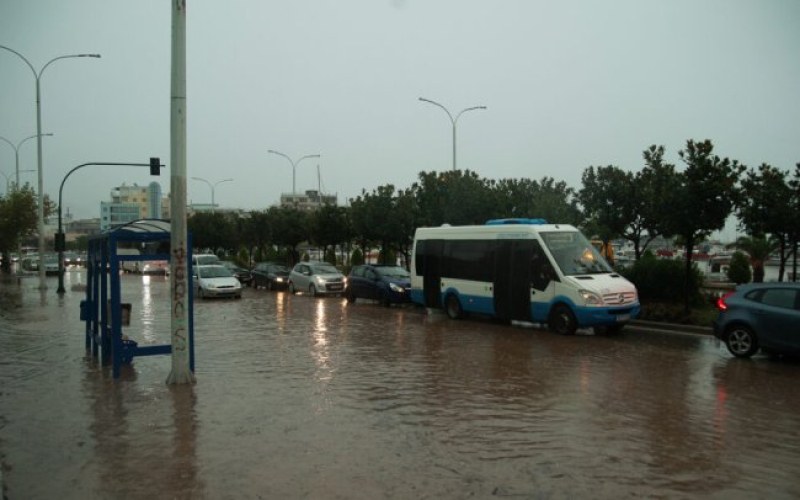 Количеството валежи в Гърция е невиждано за метеорологичните хроники на страната