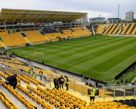 Съставите на България и Иран