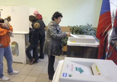 Русия организира избори за местна управа в украинските земи които
