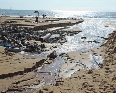 Кунчев: Не влизайте в морето в наводнените райони