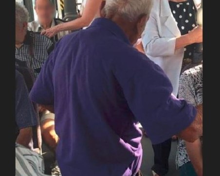 Мъж заплаши с пистолет кондукторка в автобус в Пловдив