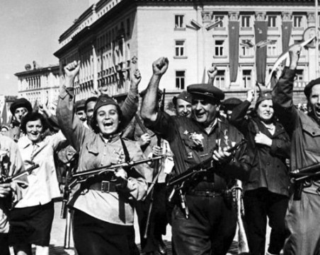 На този ден: 9 септември - датата, която продължава да разделя българите