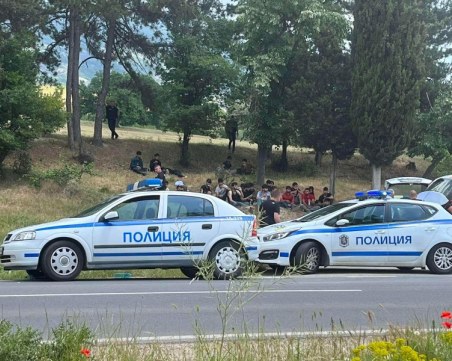 Осъдиха трима, превозвали мигранти край Пловдив, плащат и стойността на колите