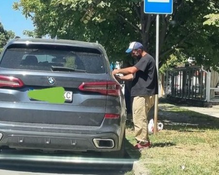 Пазарджиклия сигнализира за автоджамбазин, полицията го спипа на местопрестъплението