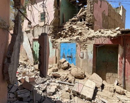 Разпространиха драматични кадри от труса в Мароко, жертвите вече са над 1000