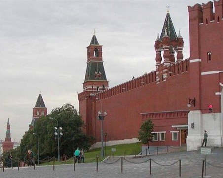 В Русия се произвеждат регионални избори, отбелязани били първите нарушения