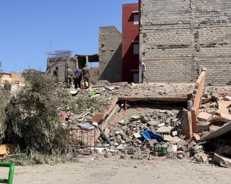 Жертвите от труса в Мароко вече достигнаха до 800