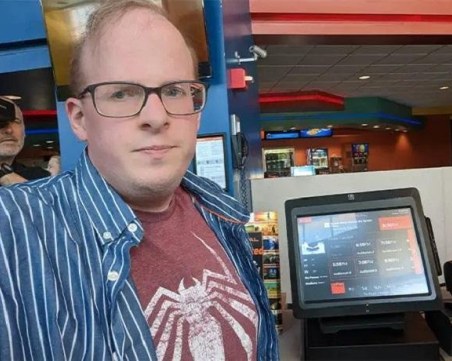 Американец изгледа 777 филма за една година