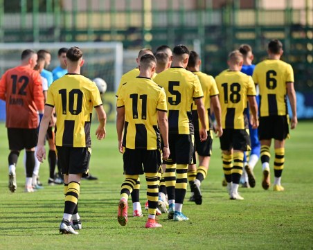 Дубълът на Ботев допусна обрат в Карнобат