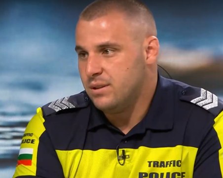 Полицаят от Царево, който помагаше при потопа: Това е най-екстремното, което ми се е случвало