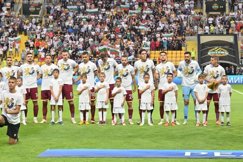 Мъжкият национален отбор по футбол загуби с 1:2 гостуването си