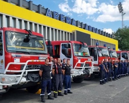 Българският екип от пожарникари се върна от Гърция