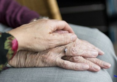 Окръжната прокуратура в Плевен разследва смъртта на 94 годишна жена настанена