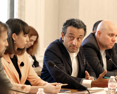 Икономическа комисия прие решение против забраната за внос на украинско зърно