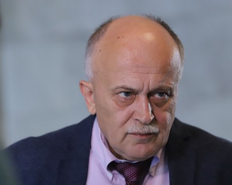 Премиерът освободи заместник-министър на здравеопазването