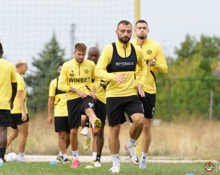 Ботев на режим в Търговище преди мача с Лудогорец