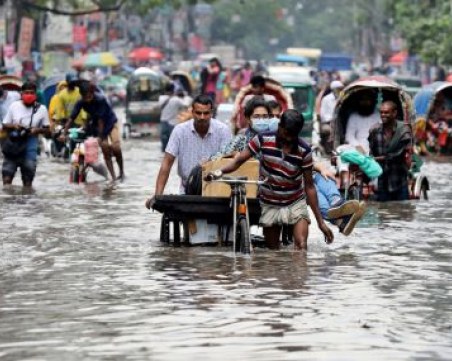 Екстремного време в Азия срива шивачката индустрия