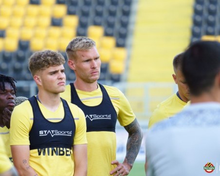 Играчи на Ботев вкараха с голове за националните отбори