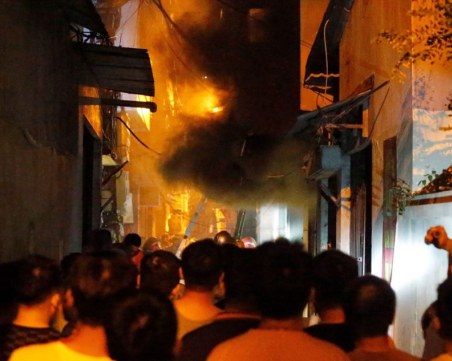 Най-малко 11 жертви при пожар в жилищна сграда в столицата на Виетнам