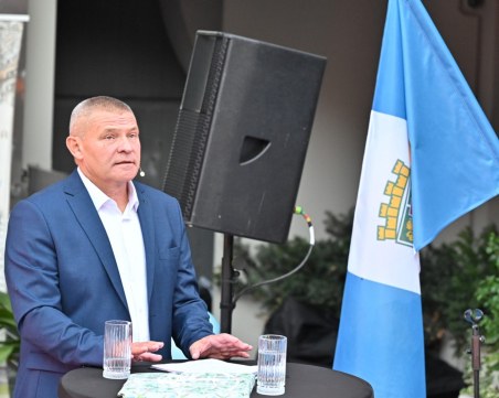 Политическият анализатор Руси Чернев влиза в битката за Пловдив