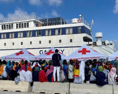 Извънредно положение на италиански остров заради хиляди новодошли мигранти