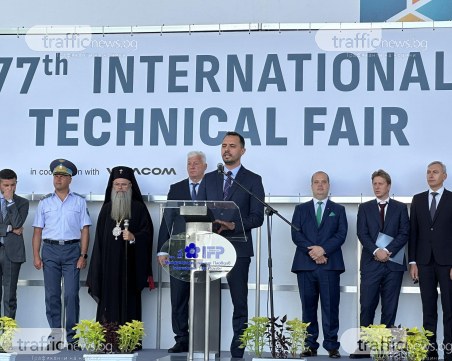 Икономическият министър: Щяхме да губим по 40 млн. месечно със забраната за украинско зърно