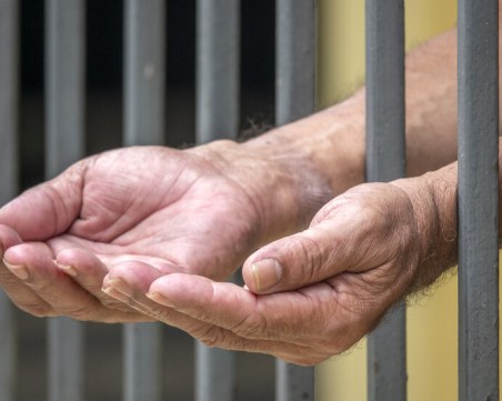 Предават пловдивски затворник на властите в Унгария заради измамна схема