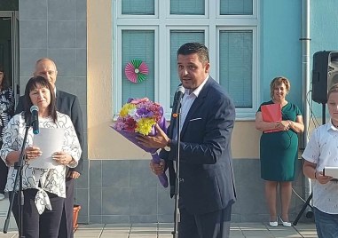 В първия учебен ден образователните институции в община Родопи отвориха