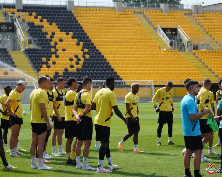 Много проблеми за Ботев преди мача с Лудогорец