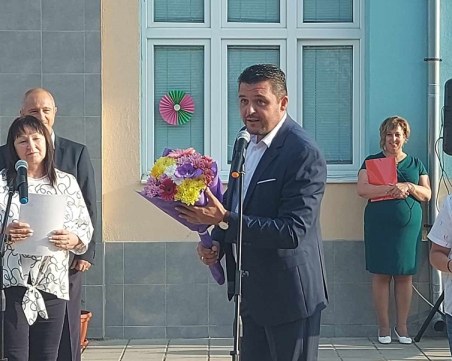 Тържествен, вълнуващ и емоционален първи учебен ден в община „Родопи