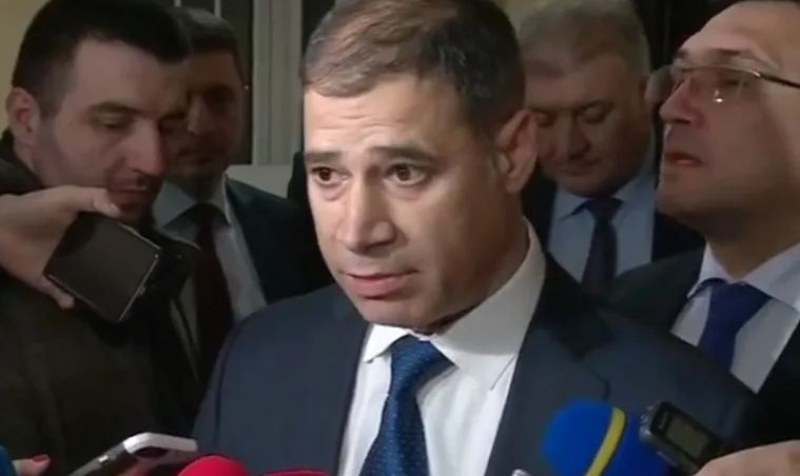Директорът на полицията назначи проверка по случая с полицейския началник - джигит