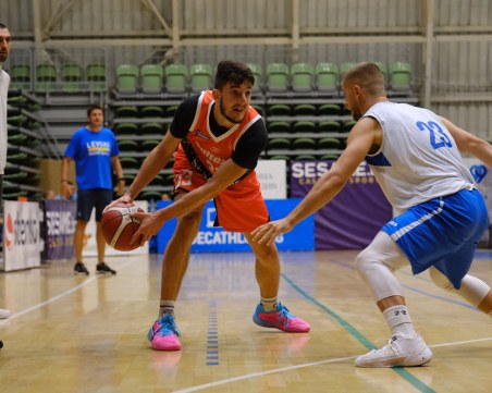 Академик се класира за финала на домашния турнир в Пловдив