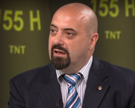 Калин Димитров: В заводите ни не е ремонтирана нито една единица бронетанкова техника за Украйна