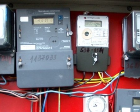 Парламентът прие на първо четене либерализацията на пазара на ток на едро